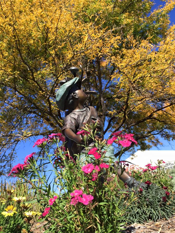 Caddie Statue